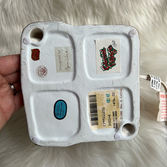 Lefton Colonial Village Light Up Church Designed By Byron Wood Christmas 1986 - Picture 6 of 6